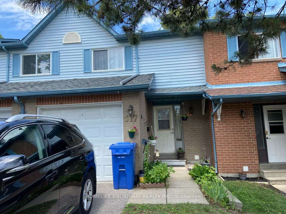 517 Jack Giles Circle #26, Newmarket, ON L3X 1X8