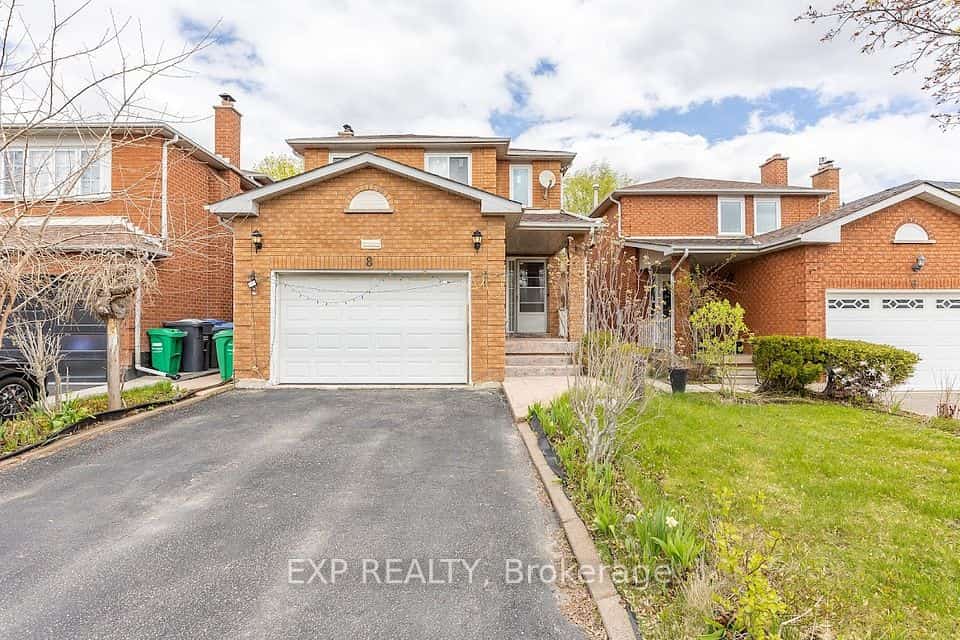 8 Faywood Drive, Brampton, ON L6Y 4K3