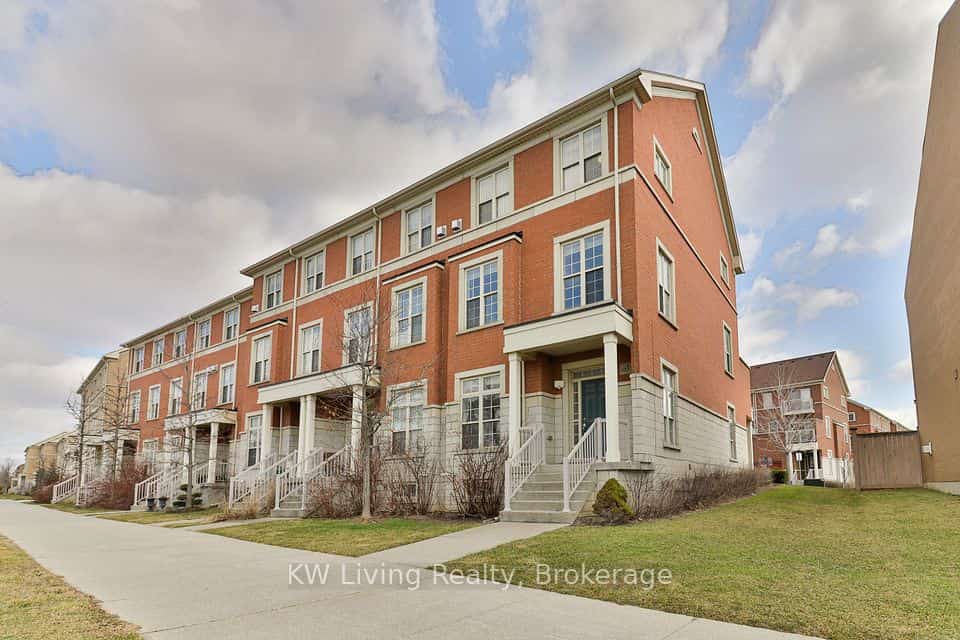 10373 Woodbine Avenue, Markham, ON L6C 0N9